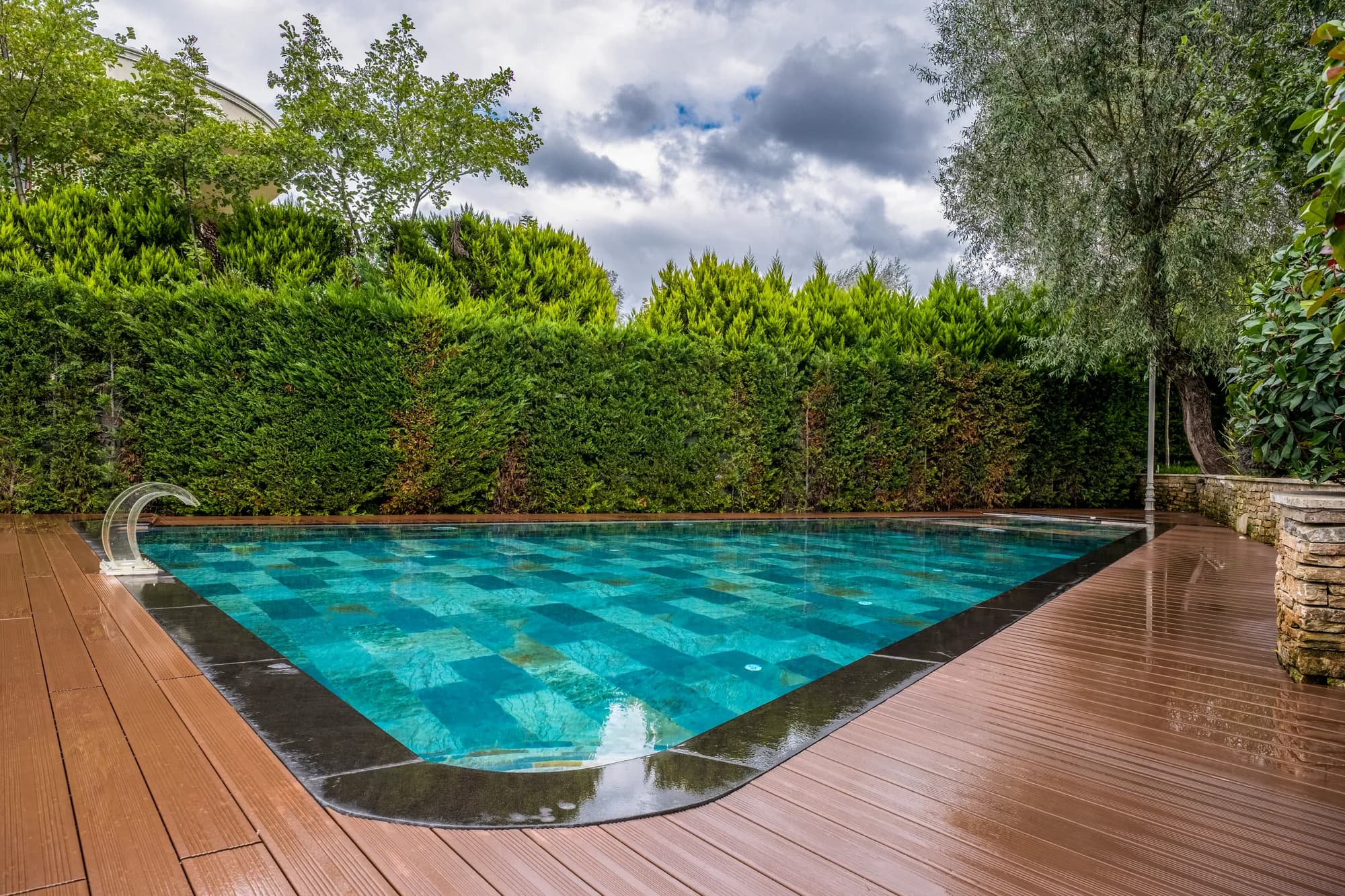 Kemerburgaz Sezer Bey · Villa Havuz